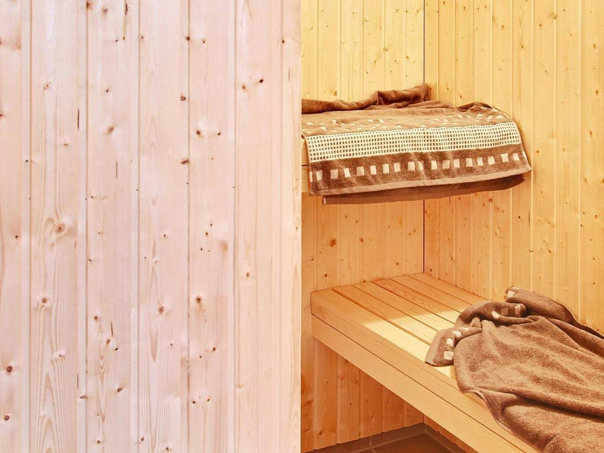 12 Person Holiday Home In Hasselberg Kappeln Ngoại thất bức ảnh